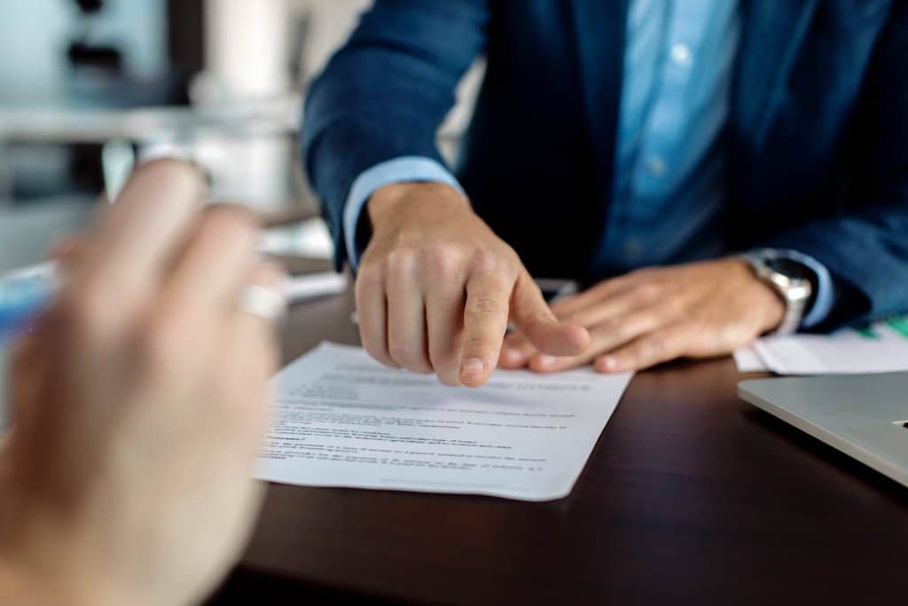 Can property owners negotiate a cell tower lease?